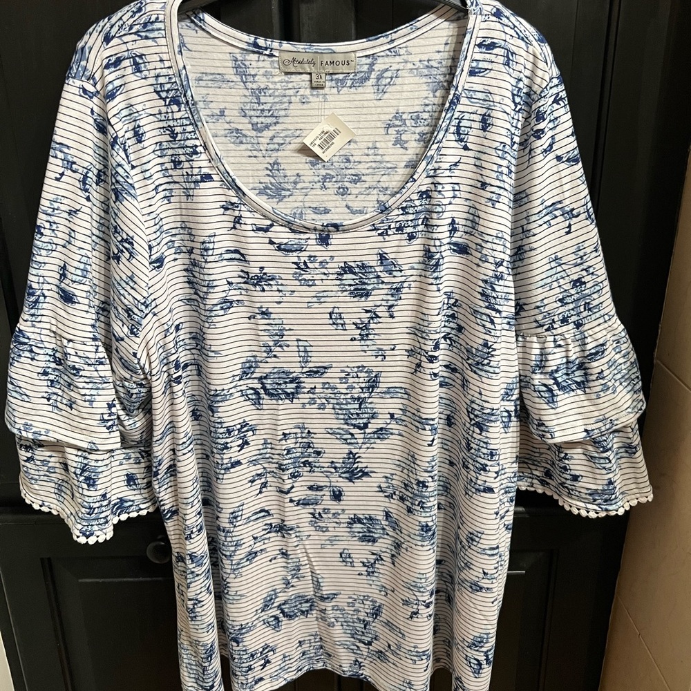 NWT- Absolutely Famous Women’s Blouse